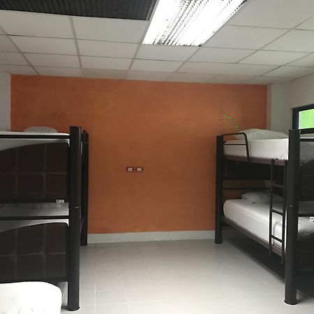 Hostel Mundo Maya Cancun Exterior photo