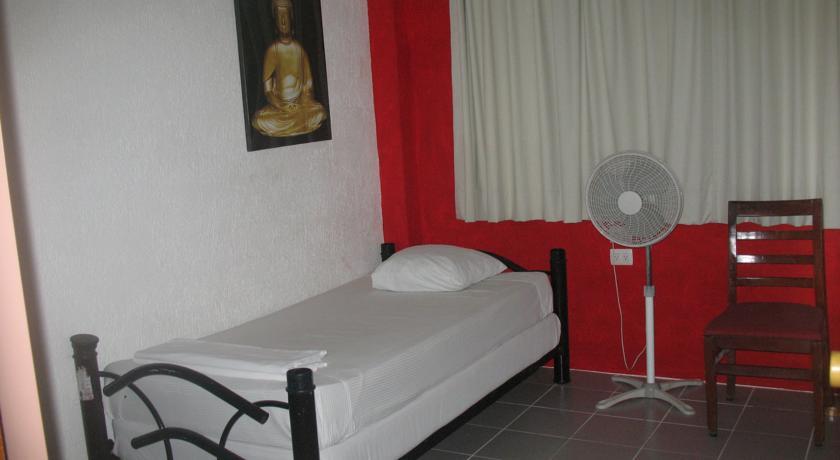 Hostel Mundo Maya Cancun Room photo