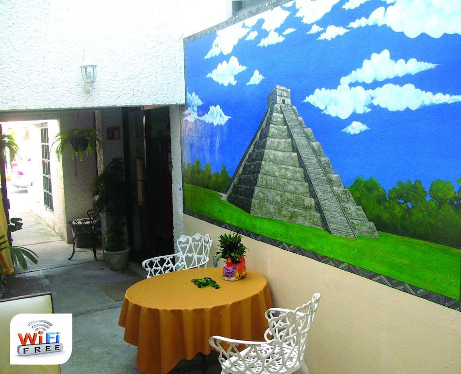 Hostel Mundo Maya Cancun Room photo