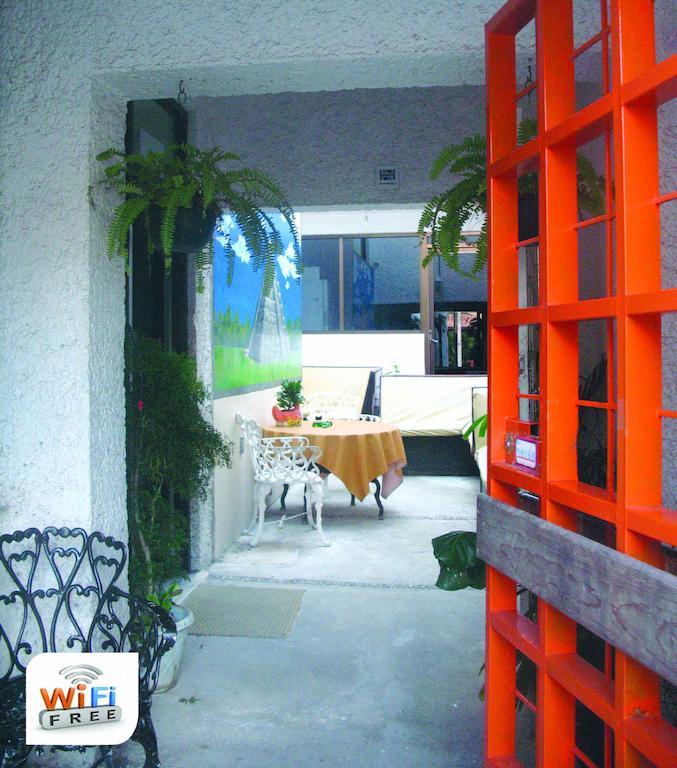 Hostel Mundo Maya Cancun Exterior photo