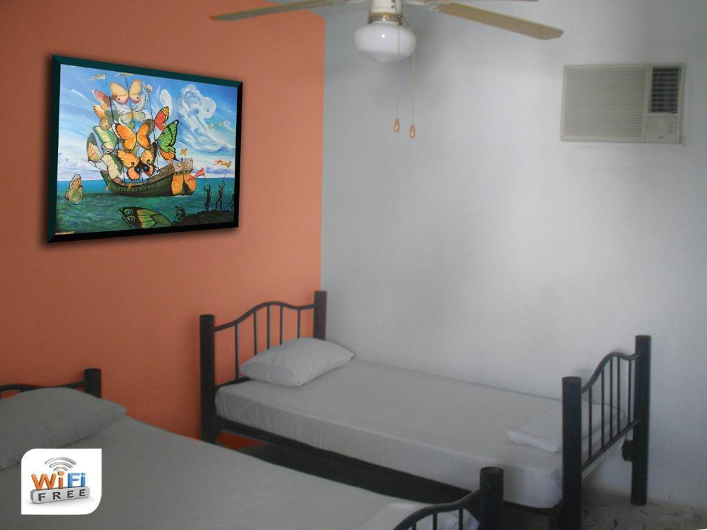 Hostel Mundo Maya Cancun Room photo