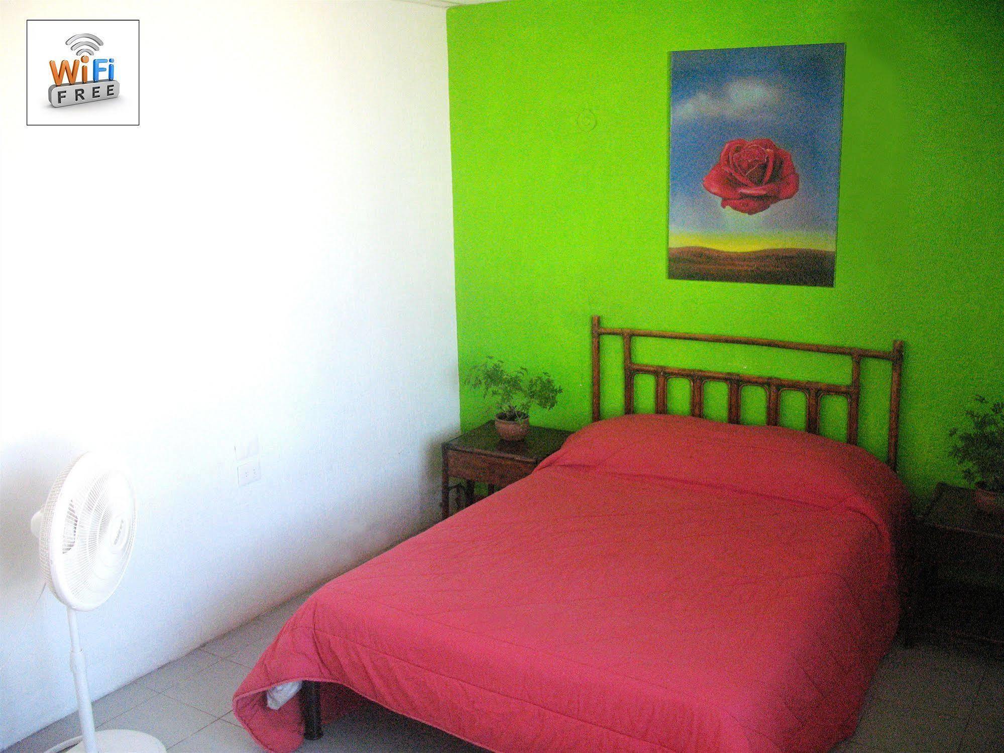 Hostel Mundo Maya Cancun Exterior photo